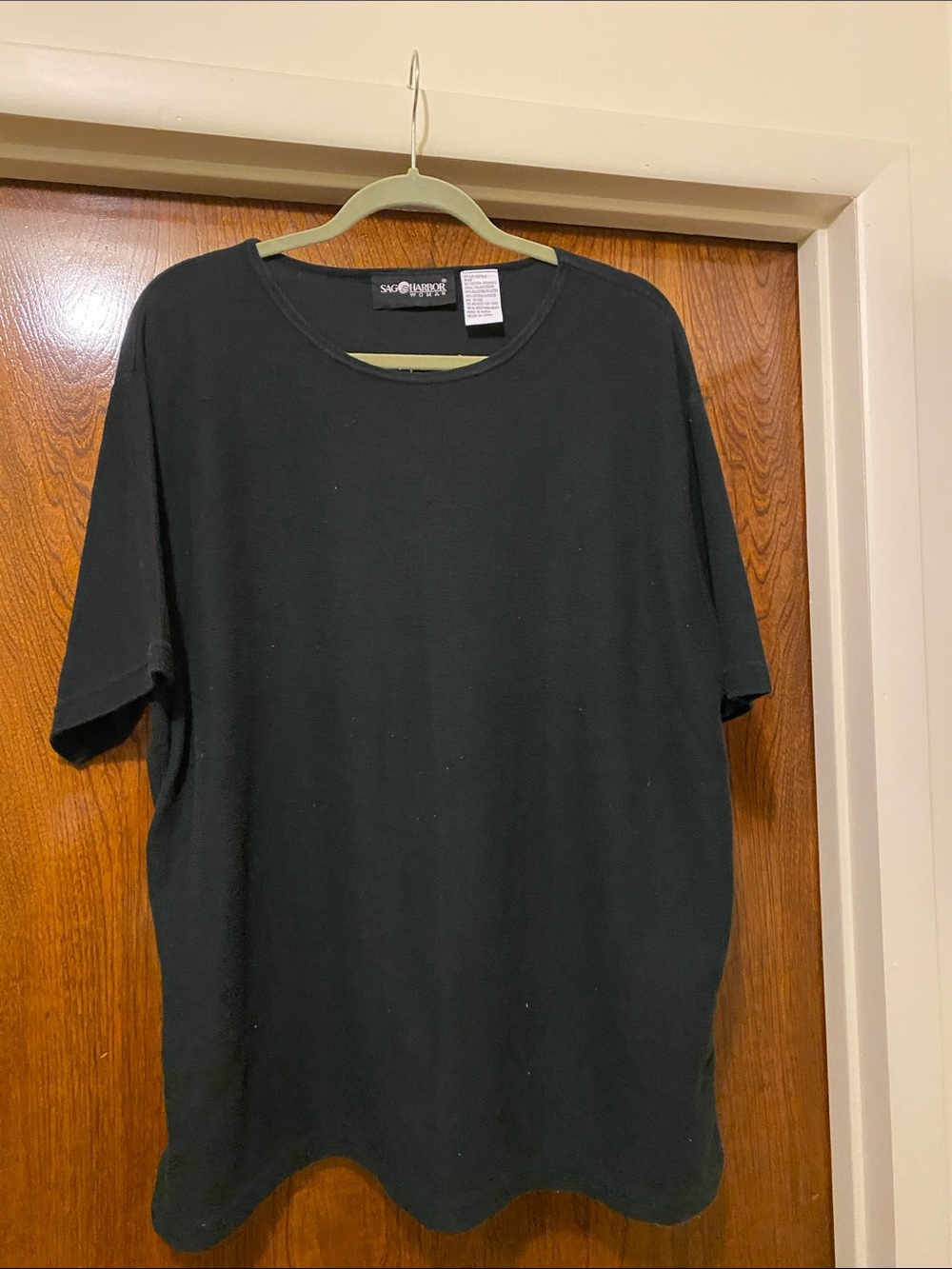 Sag Harbor Men’s Black Short Sleeve Crew T-Shirt